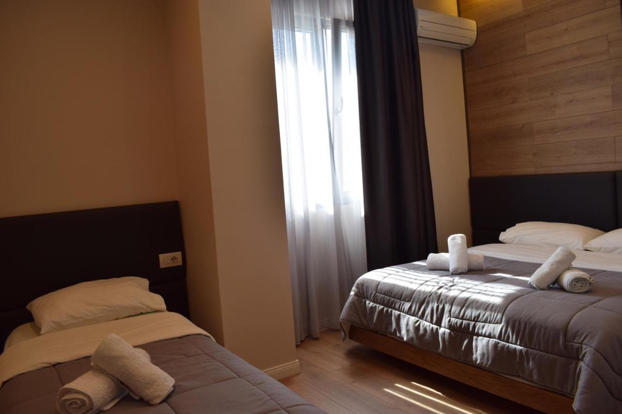Bluepoint Hotel Tepelene Екстериор снимка