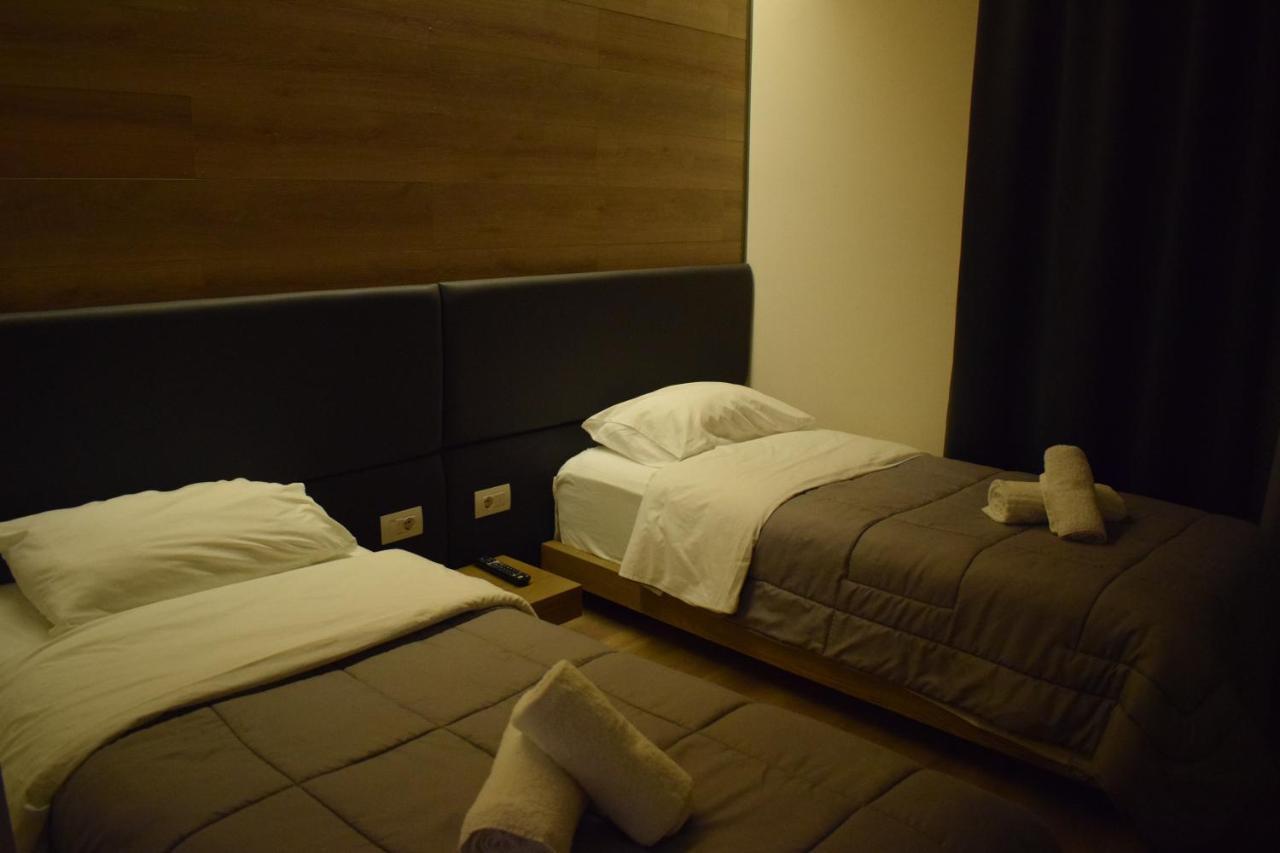 Bluepoint Hotel Tepelene Екстериор снимка