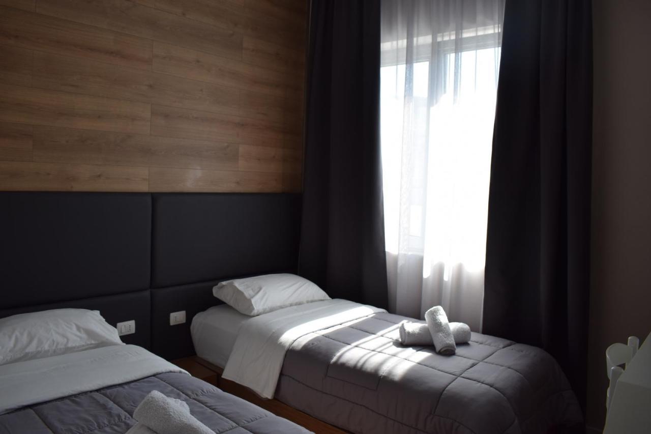 Bluepoint Hotel Tepelene Екстериор снимка
